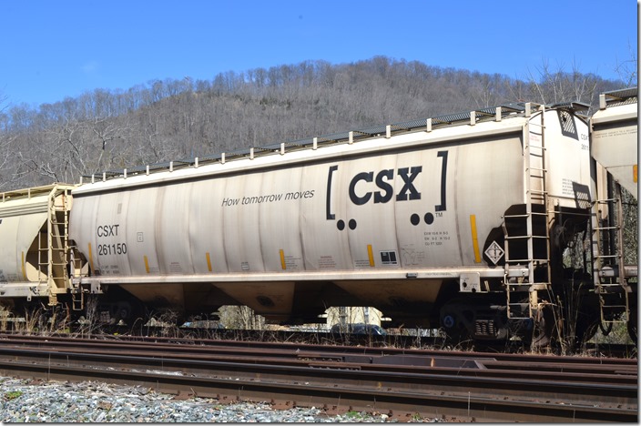 CSX covered hopper 261150 was found in storage at Sawmill Yard on the Coal Run SD on 03-16-2019. It was built by Trinity 10-2010. Sawmill KY.