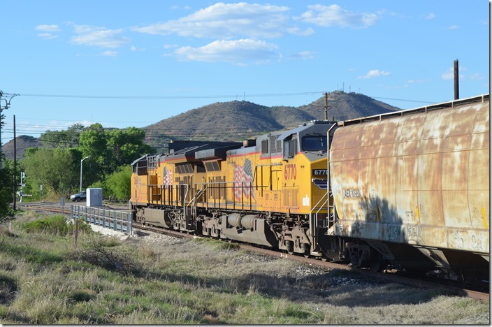 UP 2668-6770 are in the lead. View 2. Nogales AZ.
