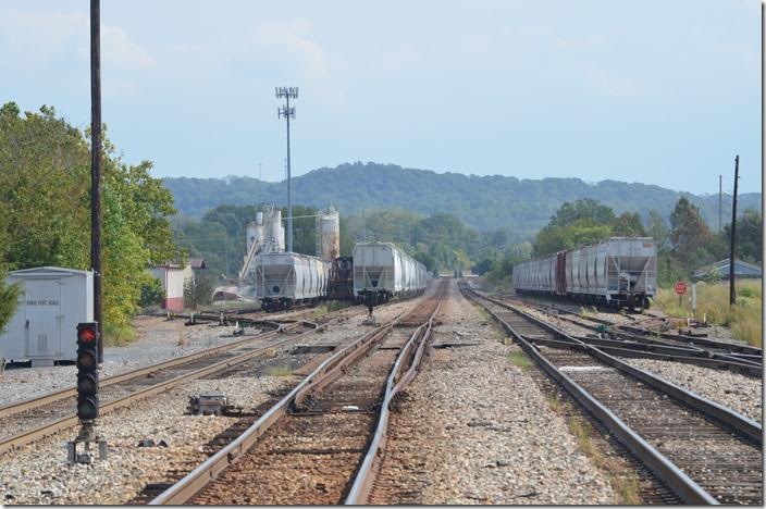 Looking south with the weigh-in-motion scales in the foreground. Doubtful the scales are used much anymore. Monday, 09-26-2016. CSX scales. Kingsport TN.