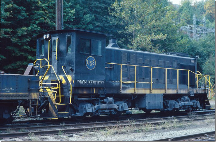102 had a modified cab likely the result of an accident. Lynch. 10-08-1978.