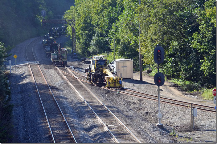 The equipment proceeds onto the Coal Run Subdivision to be (presumably) parked for the night in Coal Run Yard. View 2. 09-02-2021. CSX tie gang. Coal Run Jct KY.