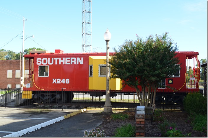 Southern caboose X246 was built in 1972. Fort Payne AL.
