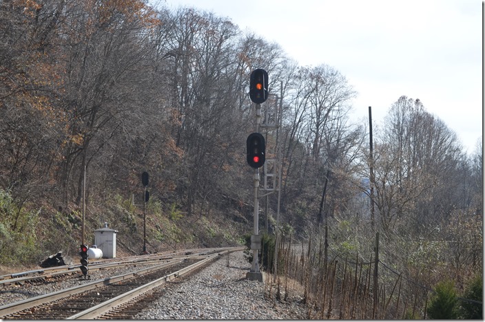 Approach signal for a southbound on CSX at Boody.
