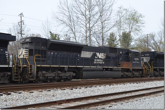 Ex-Conrail SD80MAC 7209 was used on the South Fork Branch in PA after NS took over. NS SD80AC 7209 Middlesboro KY.