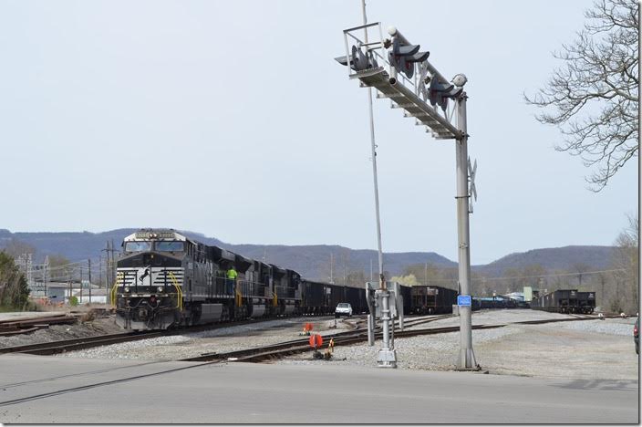The crew is done for the day, but the engines are left idling. NS 8005 Middlesboro KY.
