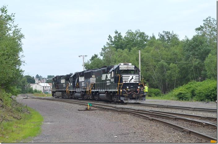 Their day done, H99 heads to the terminal. NS 5620-4616-9370. View 5. Hazleton PA.