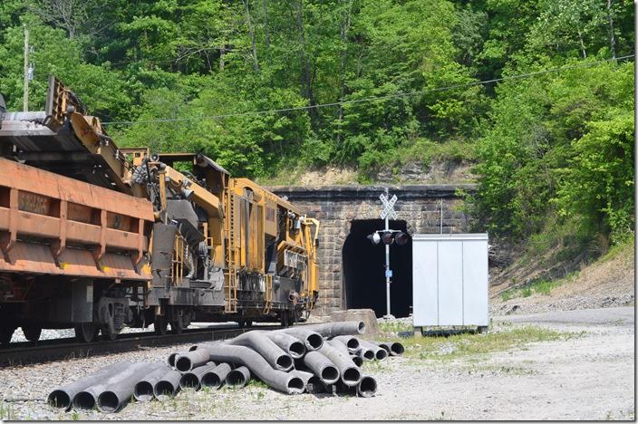 This NS LORAM ballast cleaner trams w/b at Tunnel 4 near Crum.