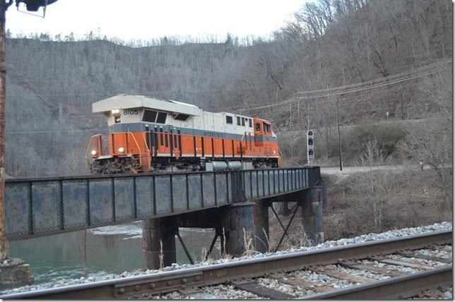 83J turns on the wye at Dry Fork Jct. NS 8105. Iaeger.