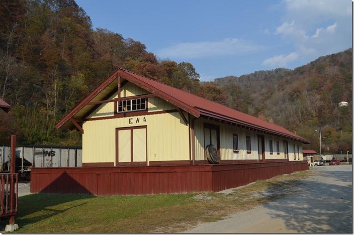 The replica N&W depot at Matewan is also a good museum depicting the Hatfield-McCoy feud and Matewan Massacre. N&W replica depot. Matewan WV.