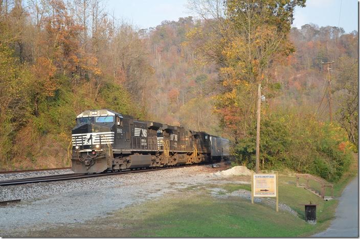 NS 9960-9833-8937 is next with time freight No. 195-02 (Linwood NC to Bellevue OH) with 33 loads and 65 empties. NS 9960-9833-8937. Sprigg WV.