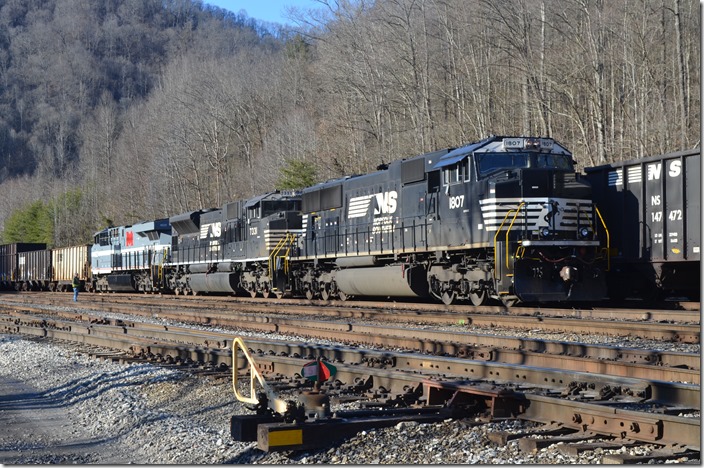 NS 1807-7331-8025 making a pickup at the east end of Williamson Yard, Rawl WV. 03-07-2020.