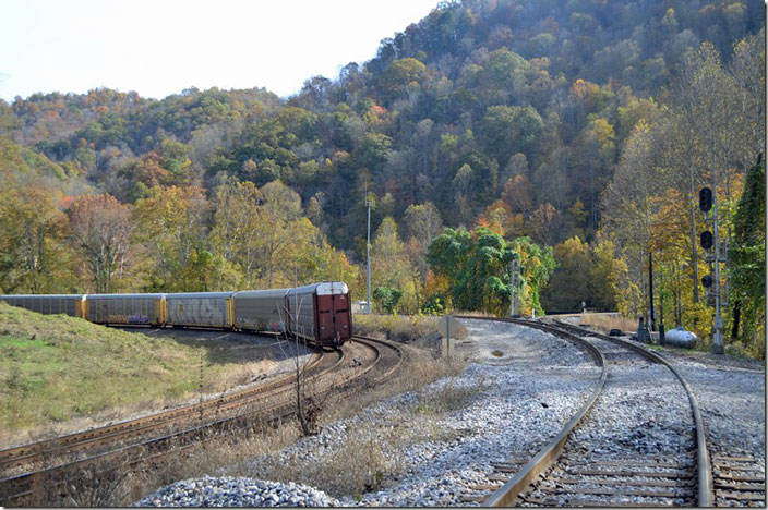 That’s the Buchanan Branch heading across the river to the right into a tunnel and Kentucky. NS 1825-4010. Ought One WV.