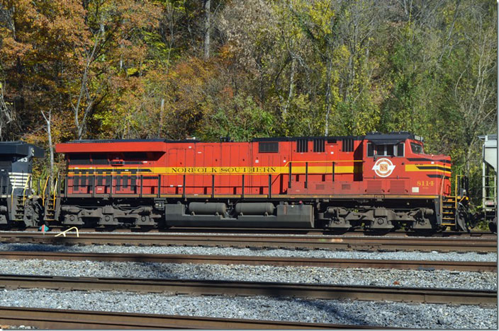 A little darker view might bring out some more detail. NS 8114. View 3. Williamson WV.