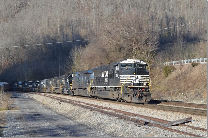 NS 7321-1044-3533-2667-6804-6782-3527-2775-6788. Leaving the yard at Rawl WV and heading to Bluefield.
