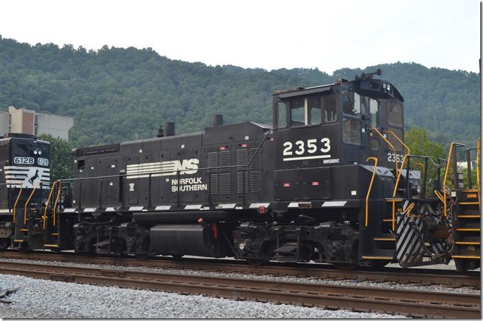 NS MP15DC 2353. Another “golden oldie.” Williamson WV.