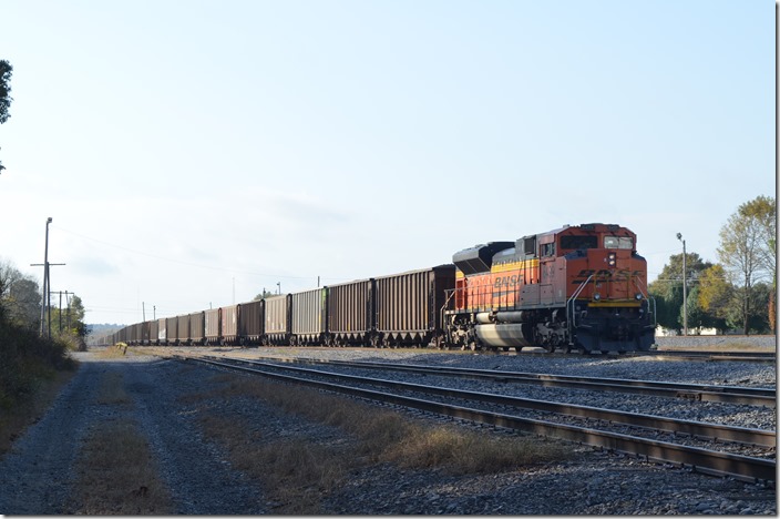 BNSF SD70ACe 8499 (blt 11-2014) is on the rear of a TVA coal train. This will probably go to the Grand Rivers barge terminal at Jessup. Paducah KY.