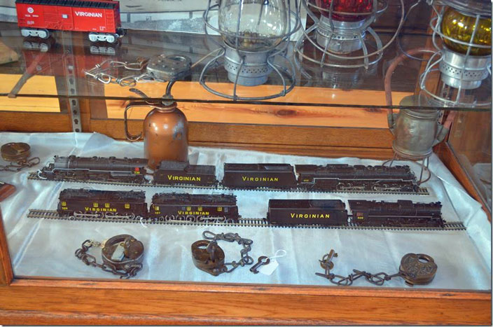 VGN Princeton RR Museum. More model trains.