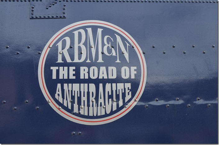 Logo on tender. RBMN 425.