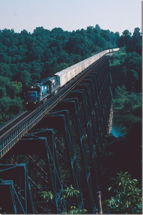 CR 3339-NS 8072 come across the James River bridge with southbound Roadrailer train 265 (Hagerstown, MD – East Point, GA) with 71 vans. 07-11-1998. Southern Ry. Lynchburg VA.