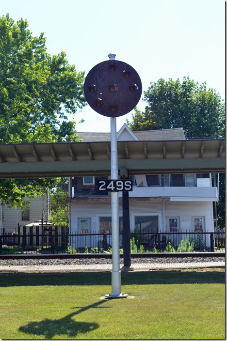 PRR position light block signal on display. Milton PA.