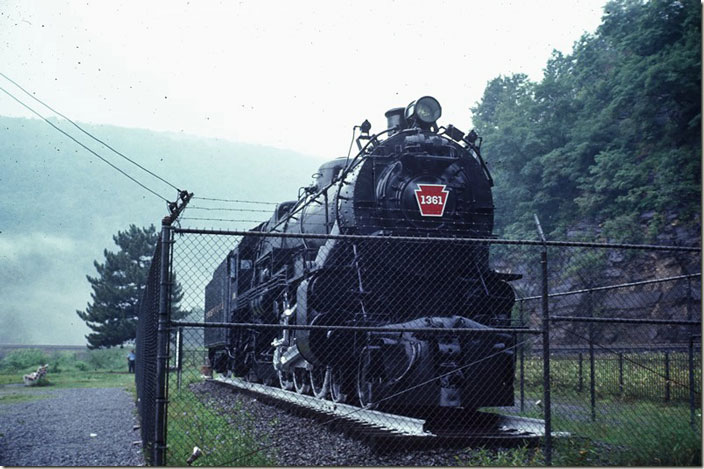 K-4s 1361 would later be restored to service and replaced here by GP9 7048. It is being rebuilt again! Horseshoe Curve.