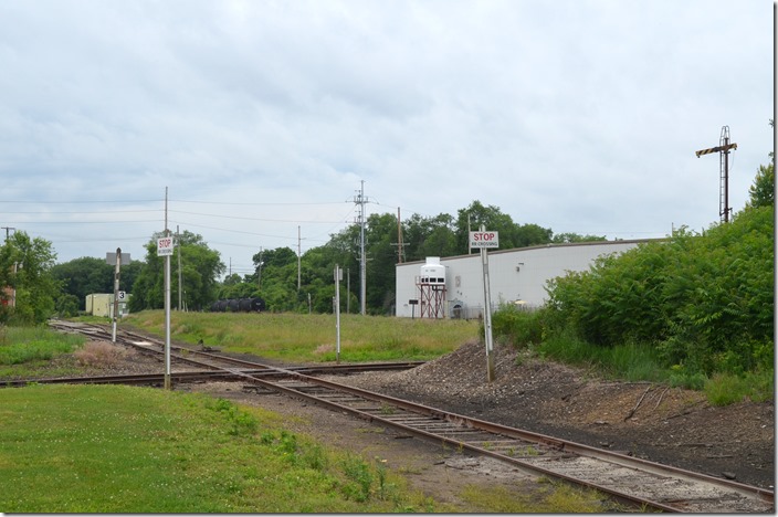 Looking south on the old PRR Tuscarawas Br. WLE crossing signal. Minerva OH.