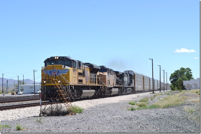 UP 8510-7235-NS 9860 slam through Lordsburg without slowing down. The NS engine should be no surprise considering all the UP power we see on NS. Lordsburg NM.