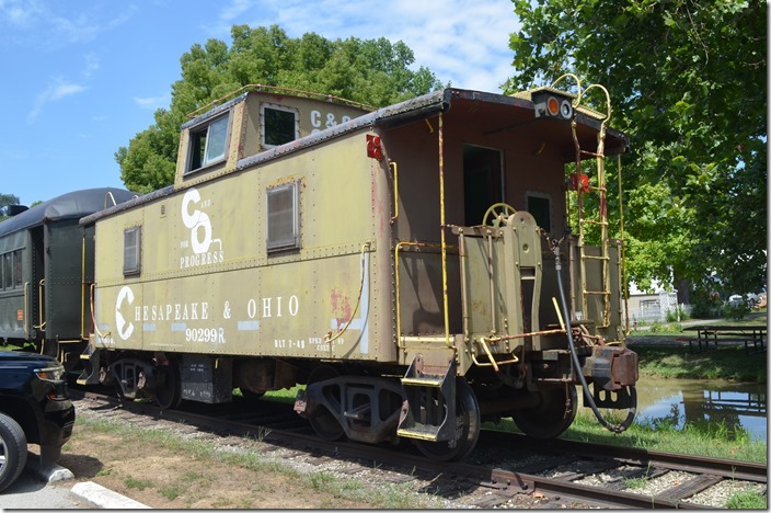 This ex-C&O caboose 90299 was in service on the “Metamora Local” out of Metamora IN. It could stand a paint job. Metamora IN.